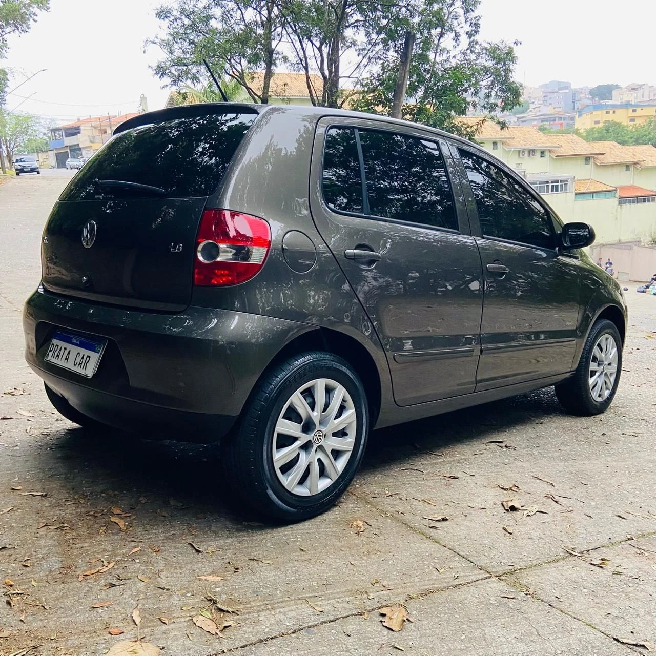 VOLKSWAGEN FOX