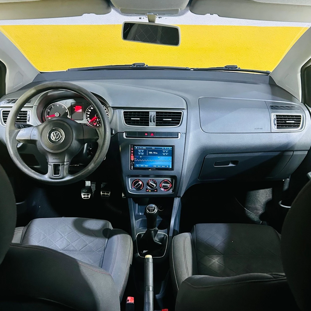 VOLKSWAGEN FOX