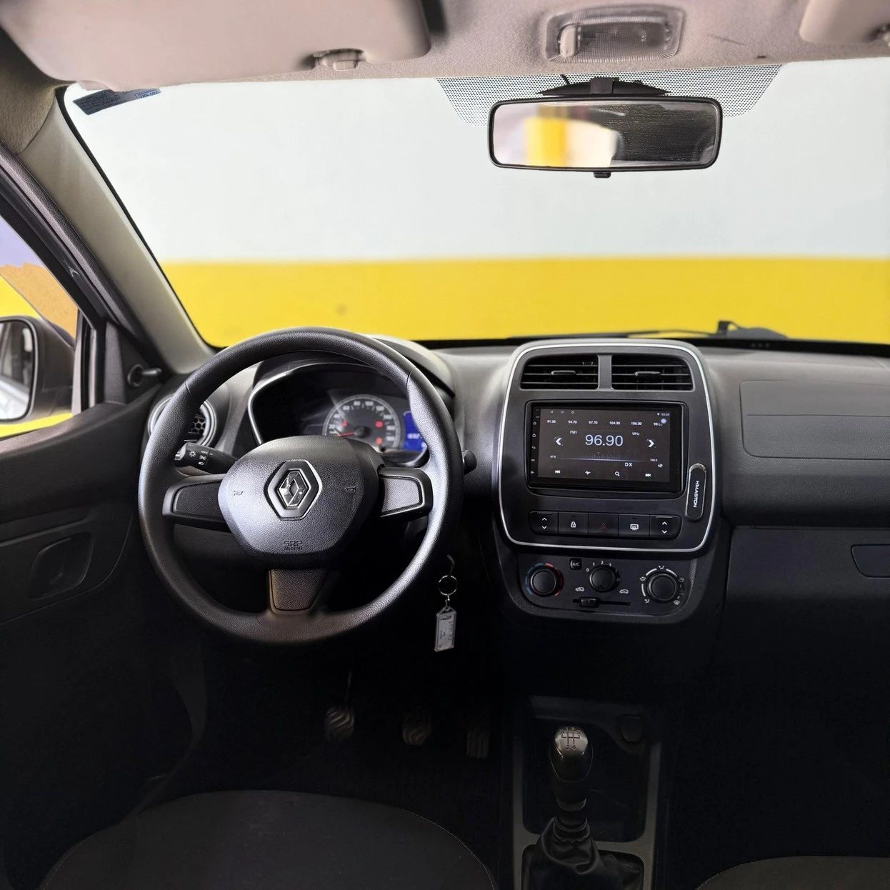 RENAULT KWID