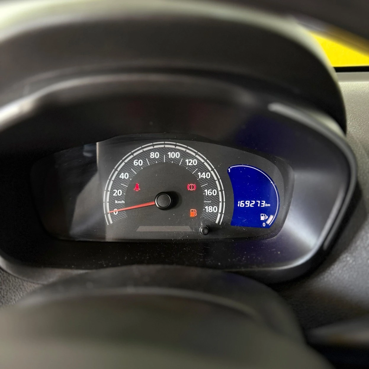 RENAULT KWID