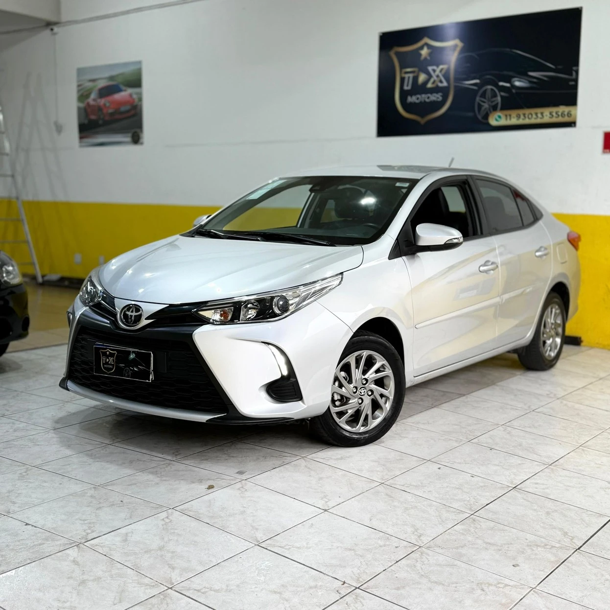 TOYOTA YARIS