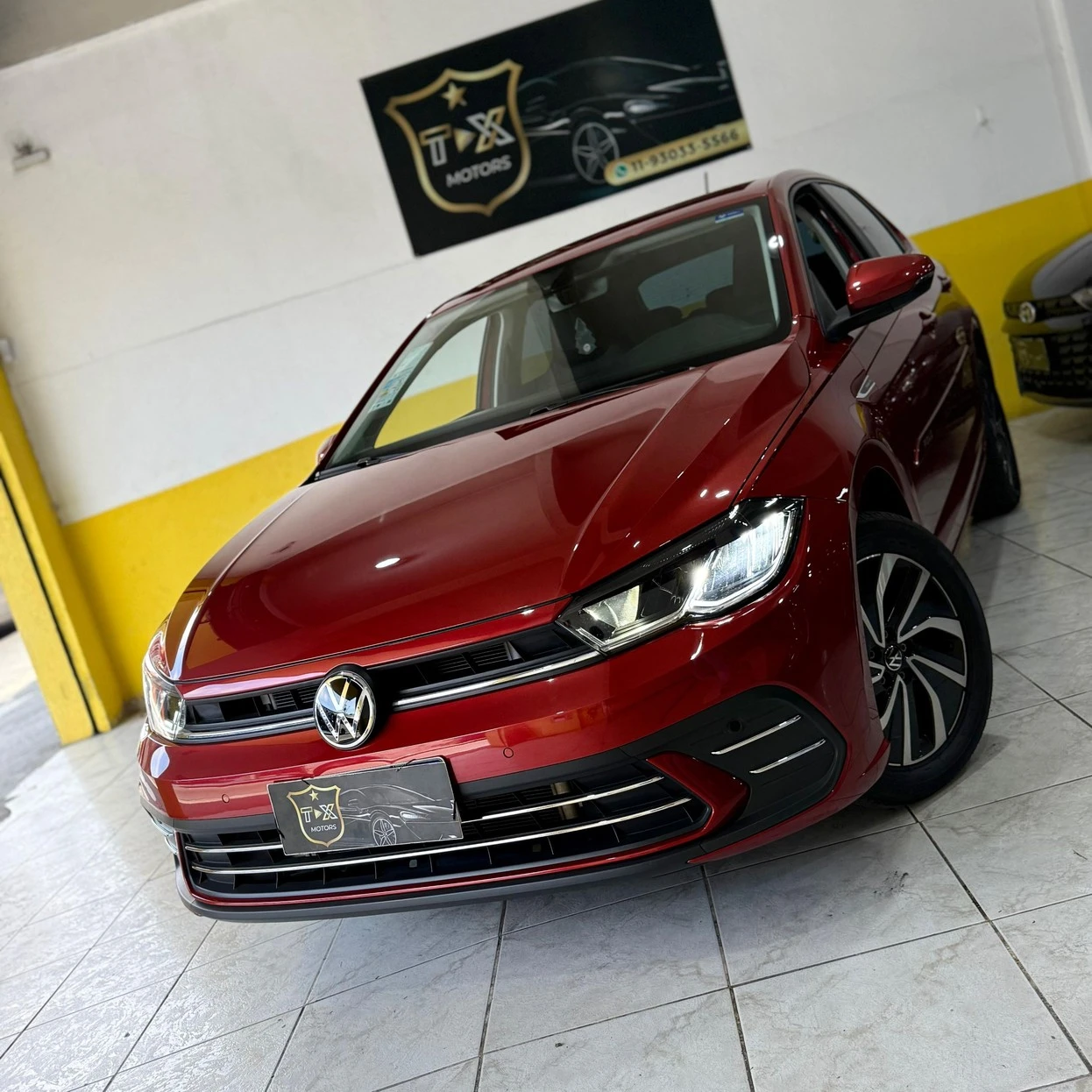 VOLKSWAGEN POLO
