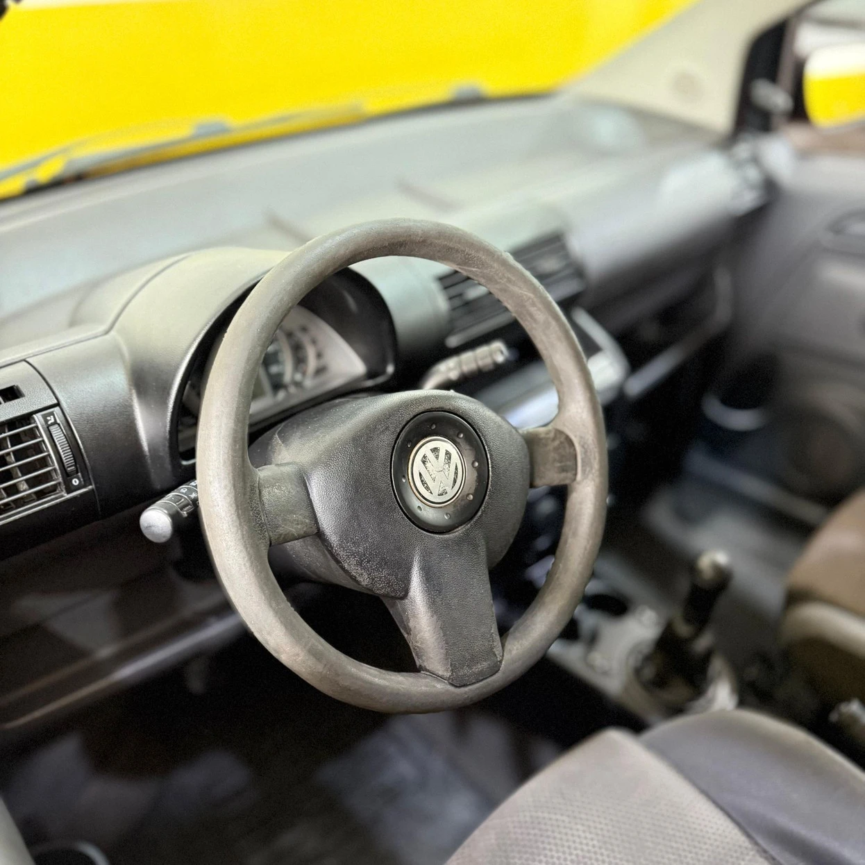 VOLKSWAGEN FOX