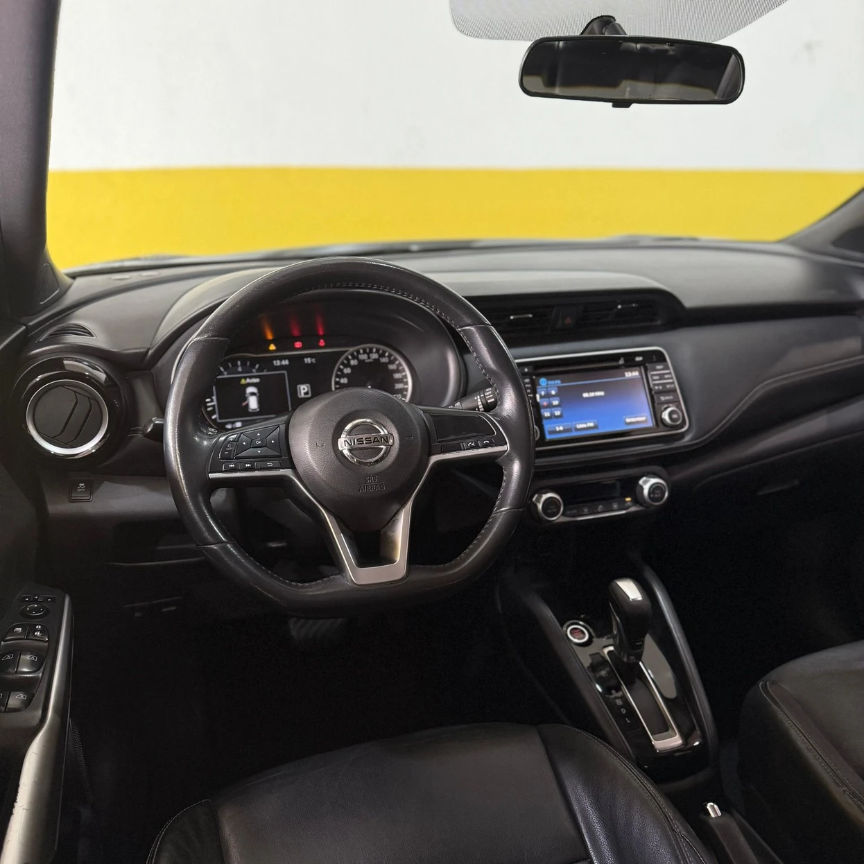 NISSAN KICKS
