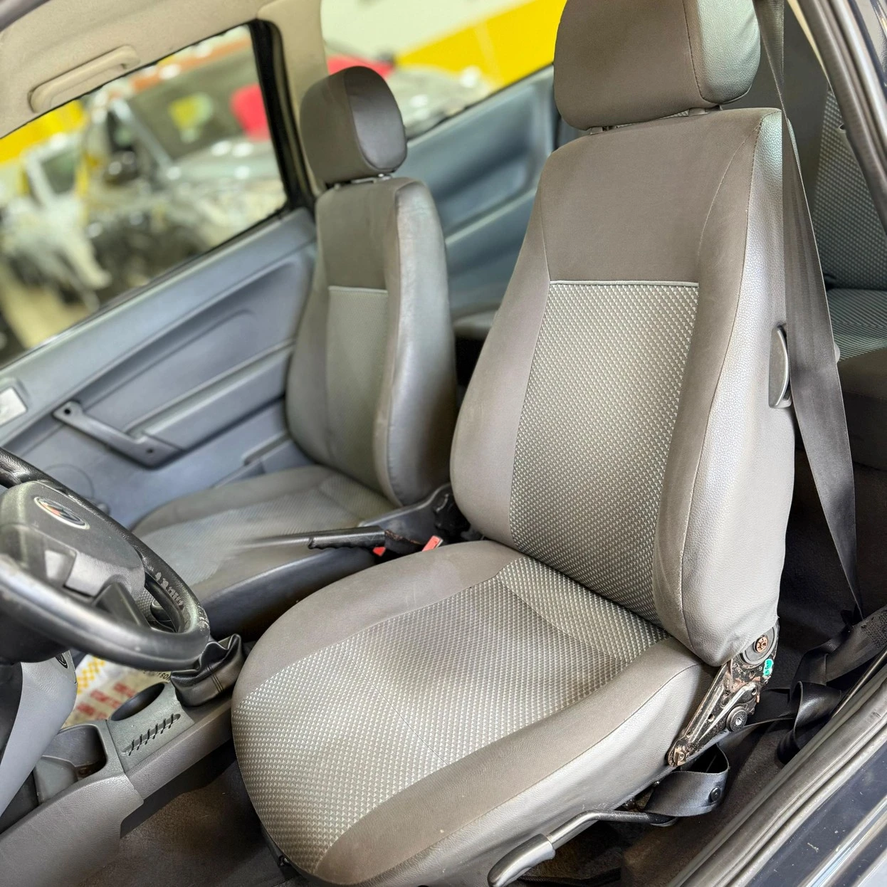 VOLKSWAGEN GOL