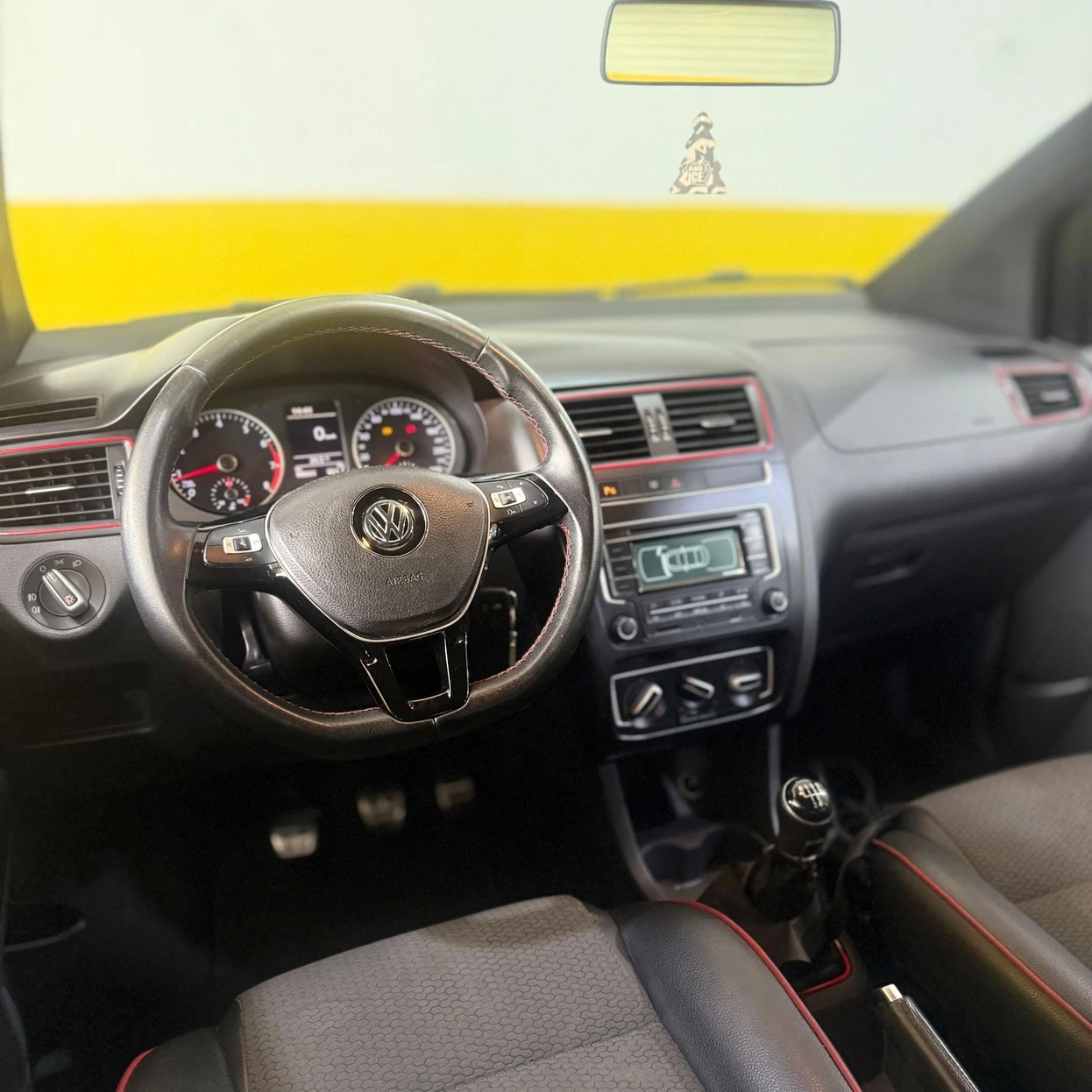 VOLKSWAGEN FOX