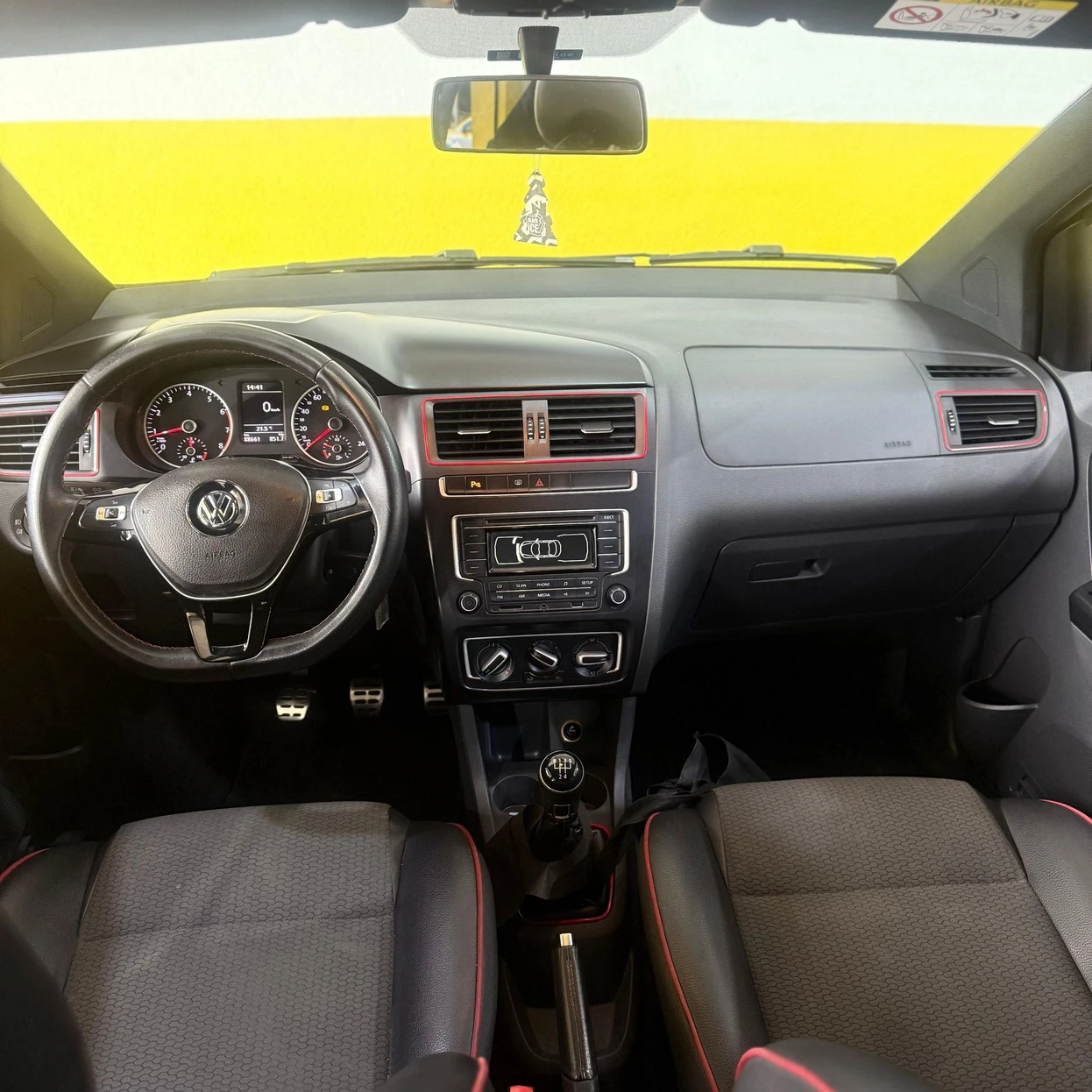 VOLKSWAGEN FOX