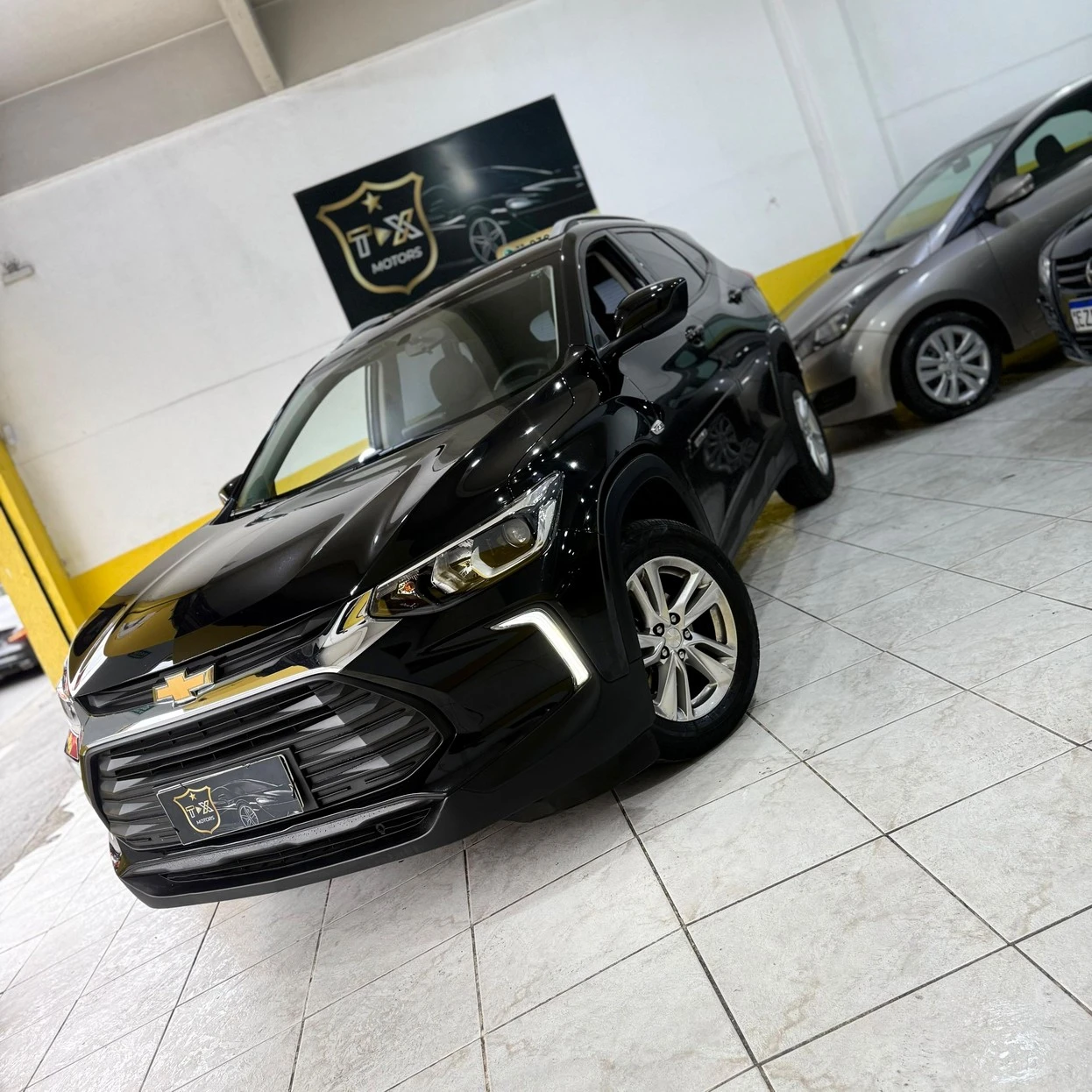 CHEVROLET TRACKER