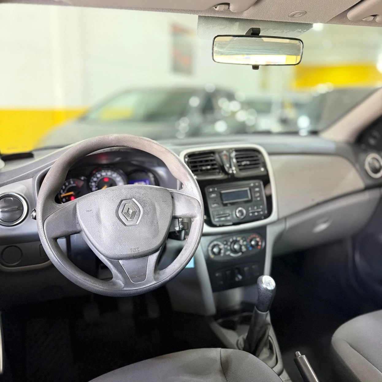 RENAULT LOGAN