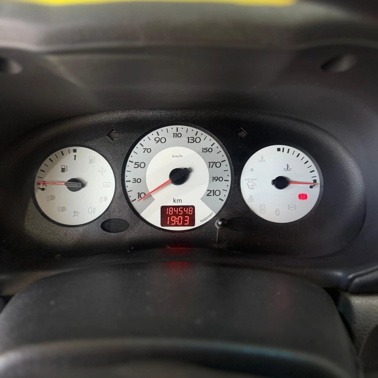 RENAULT CLIO