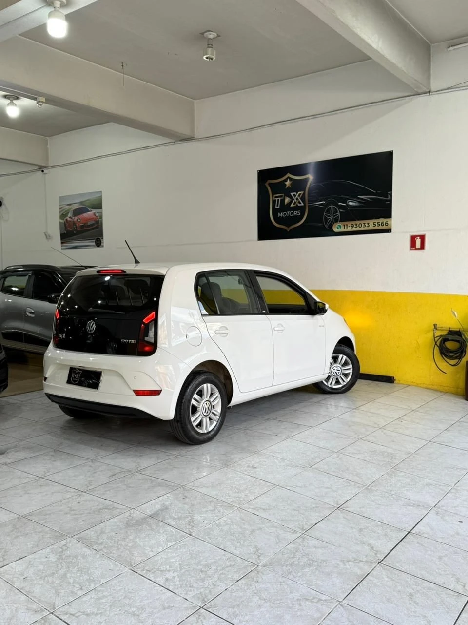 VOLKSWAGEN UP