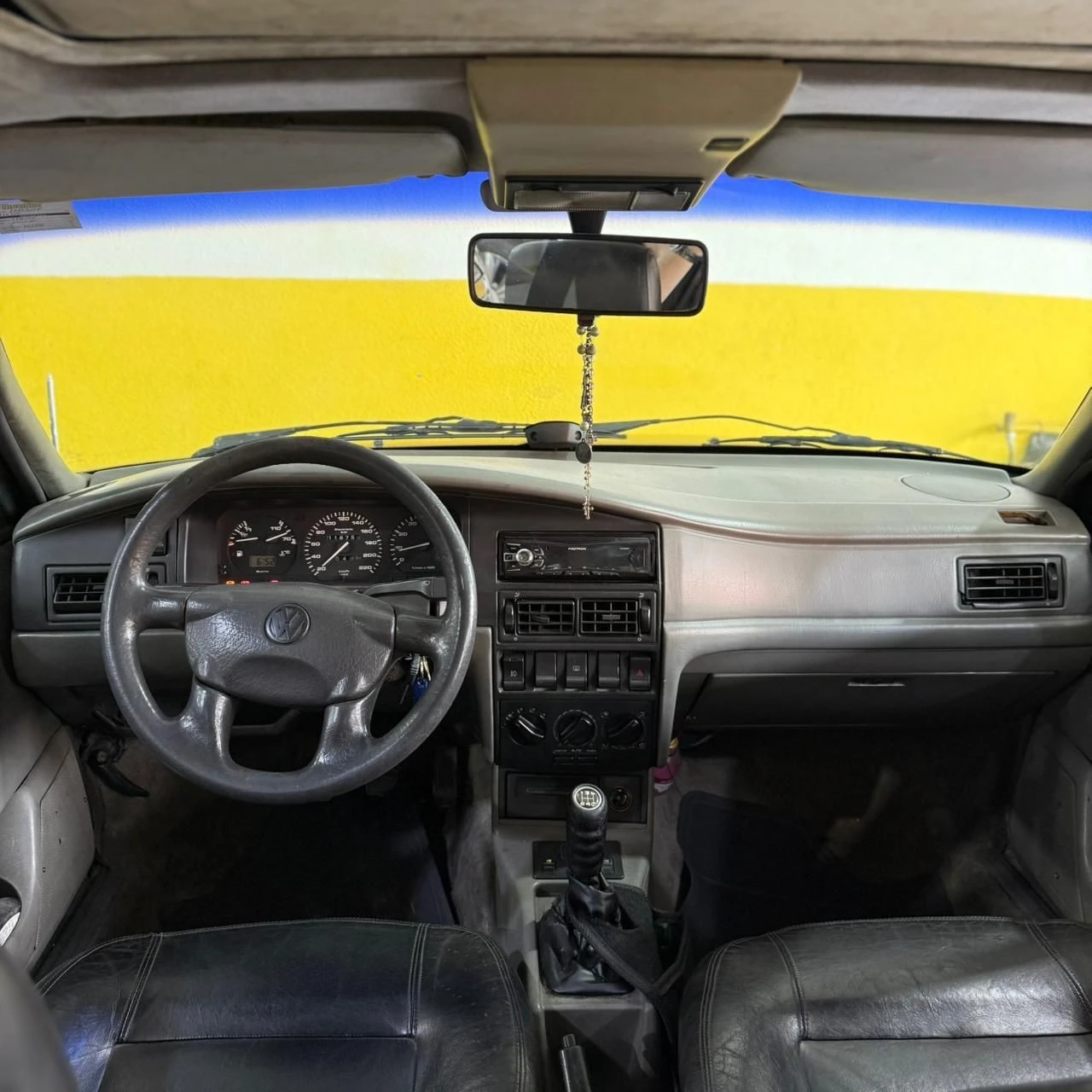VOLKSWAGEN SANTANA
