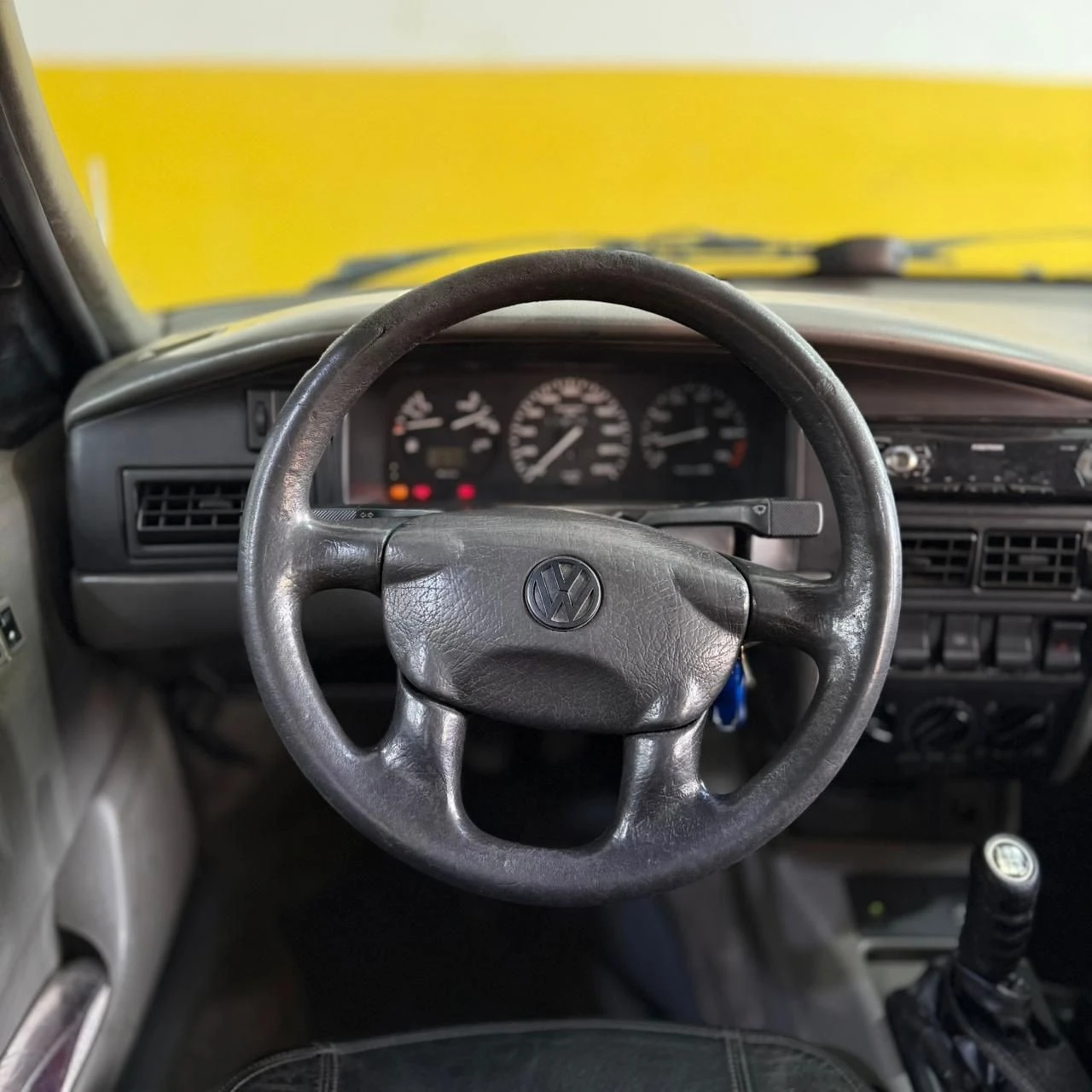 VOLKSWAGEN SANTANA