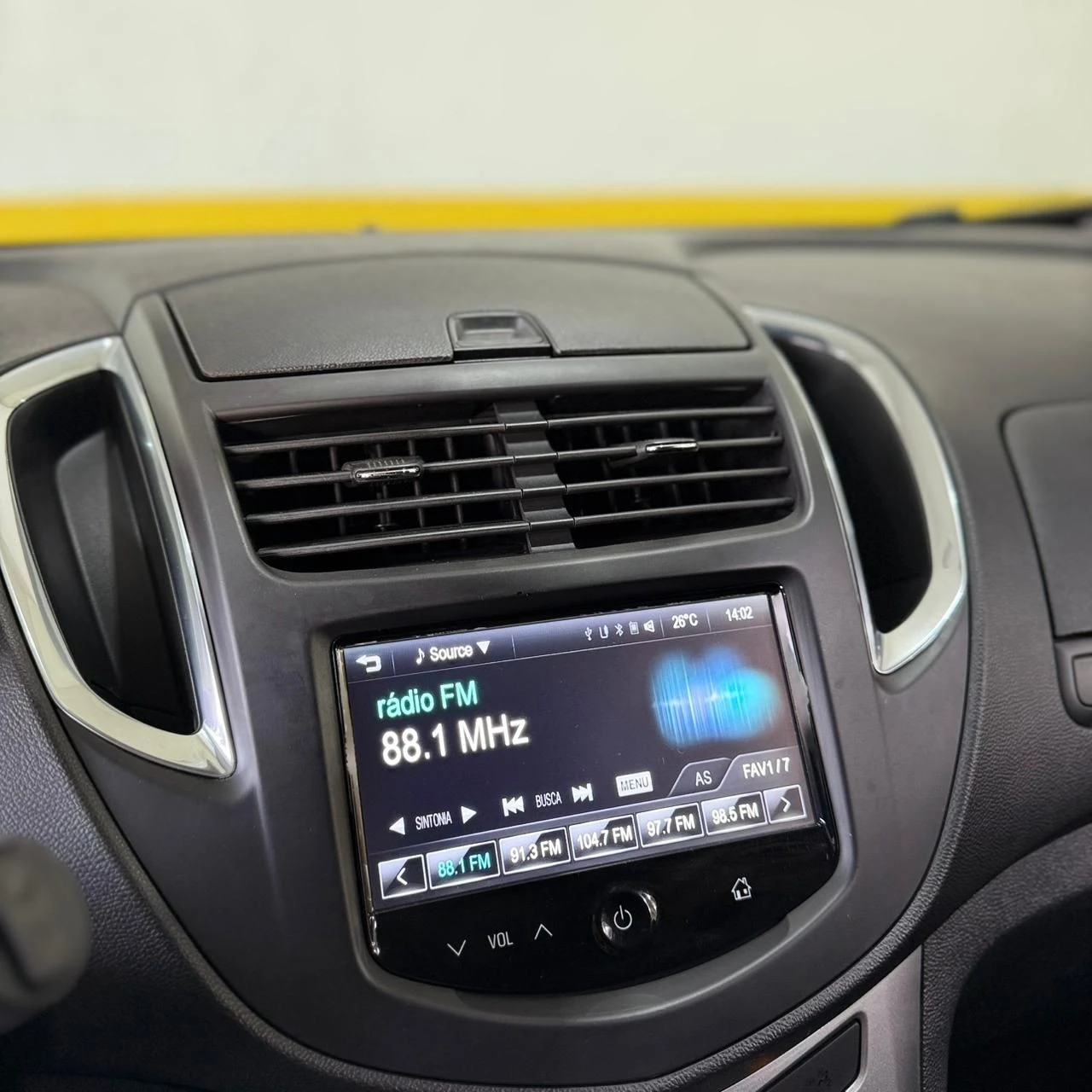 CHEVROLET TRACKER