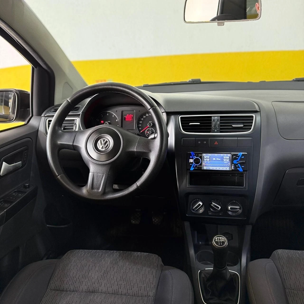 VOLKSWAGEN FOX