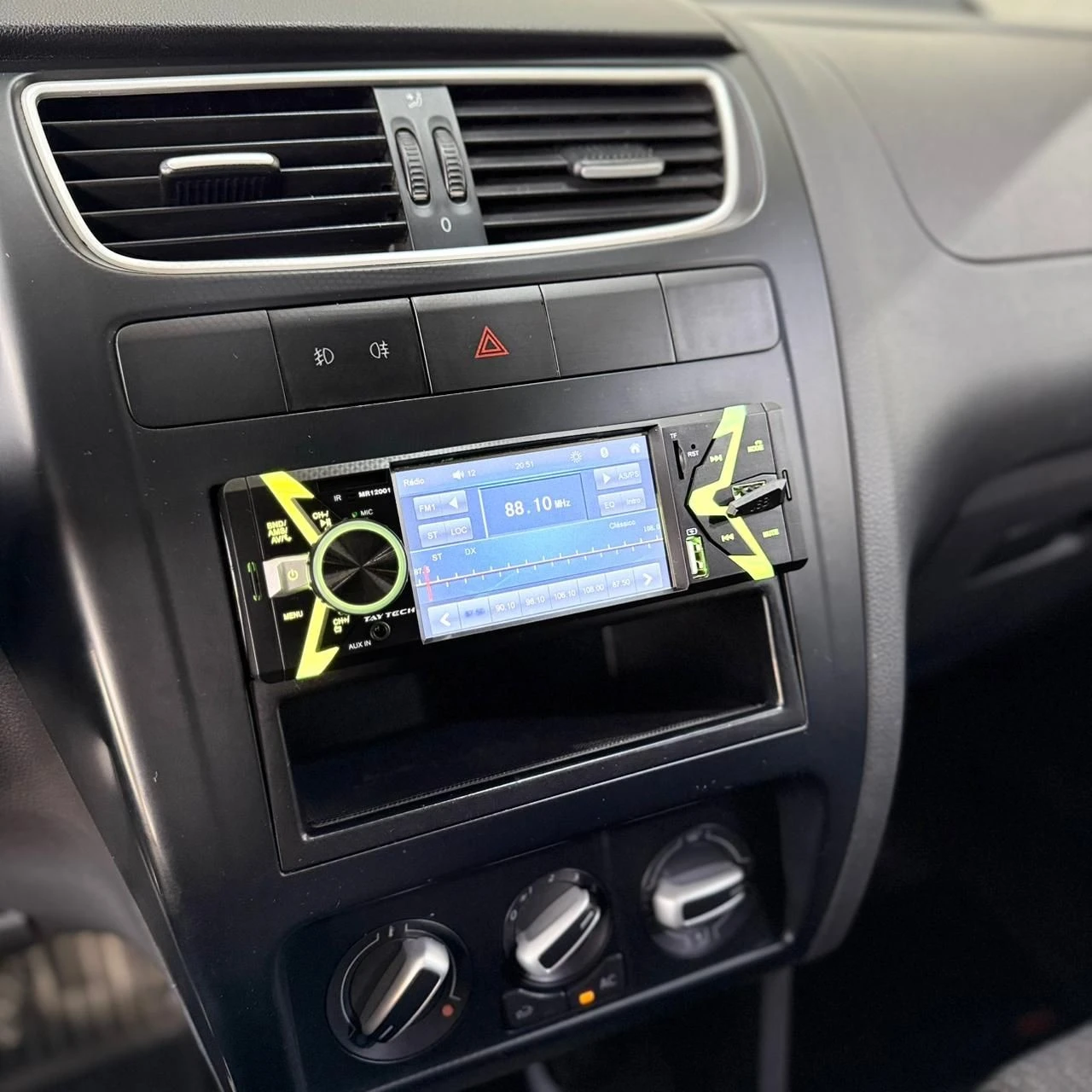 VOLKSWAGEN FOX