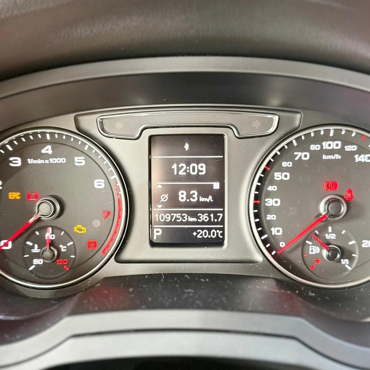 AUDI Q3