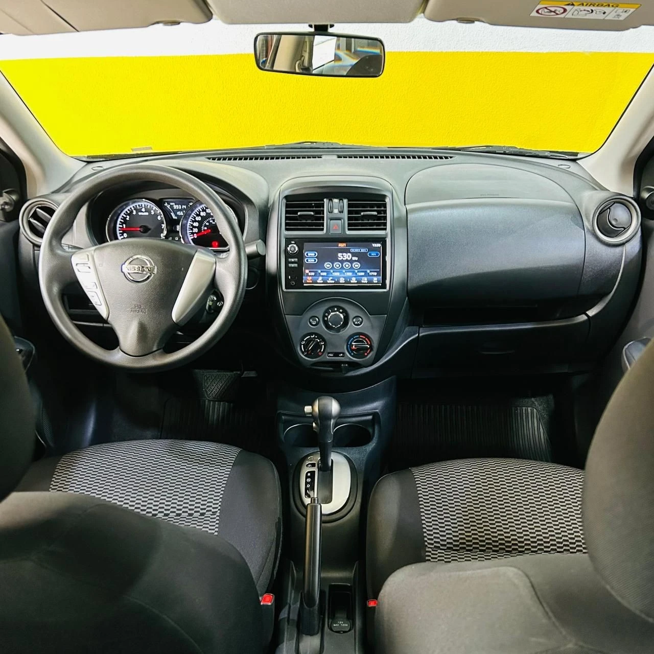 NISSAN VERSA