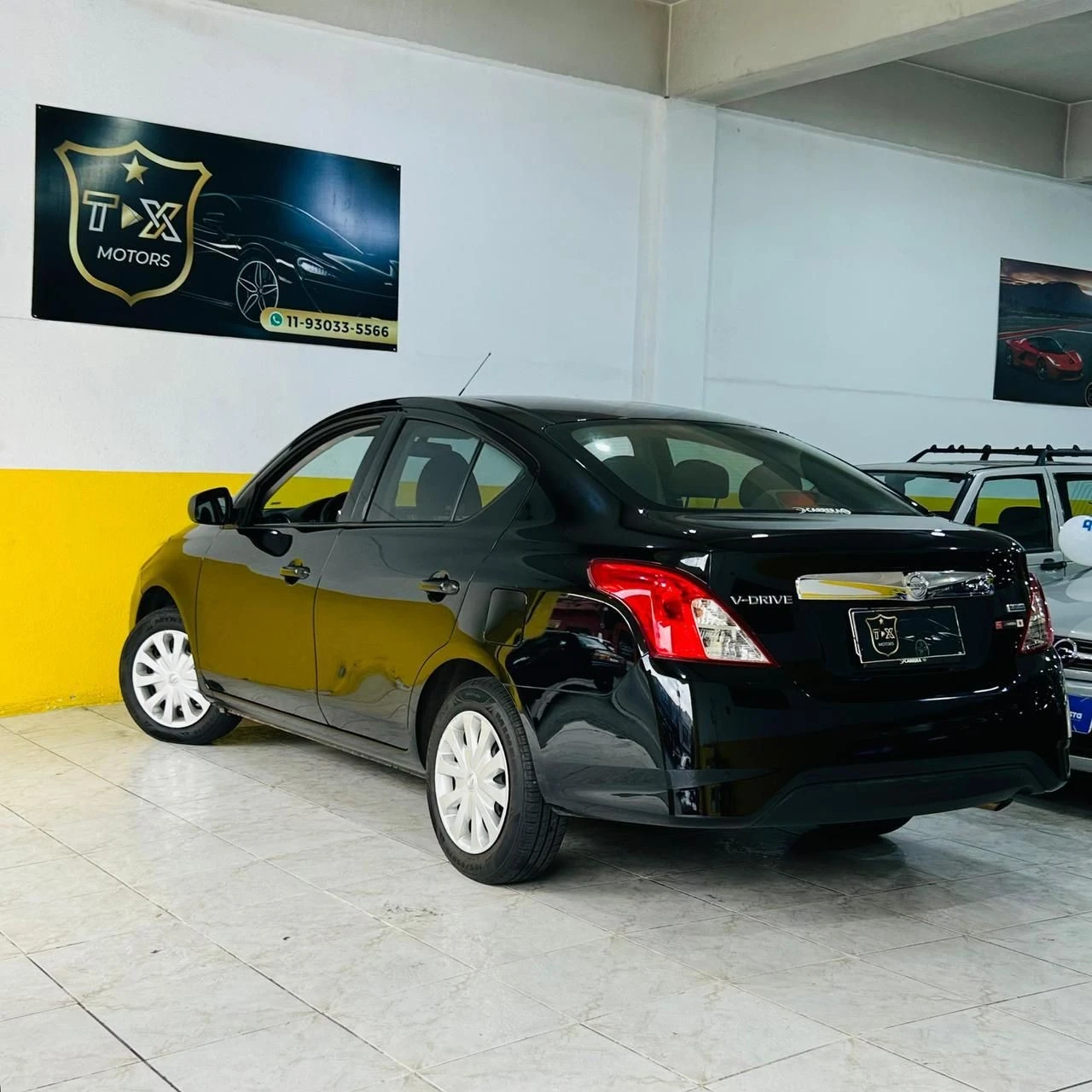 NISSAN VERSA