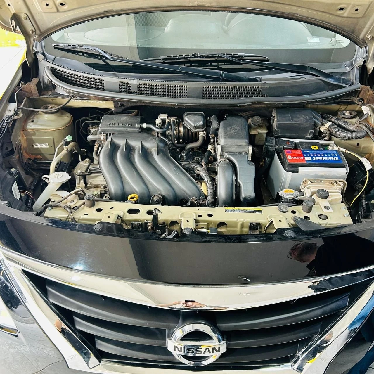 NISSAN VERSA