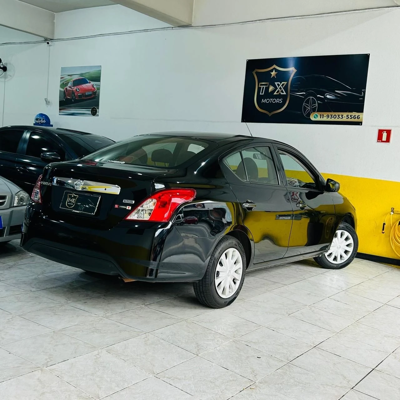 NISSAN VERSA