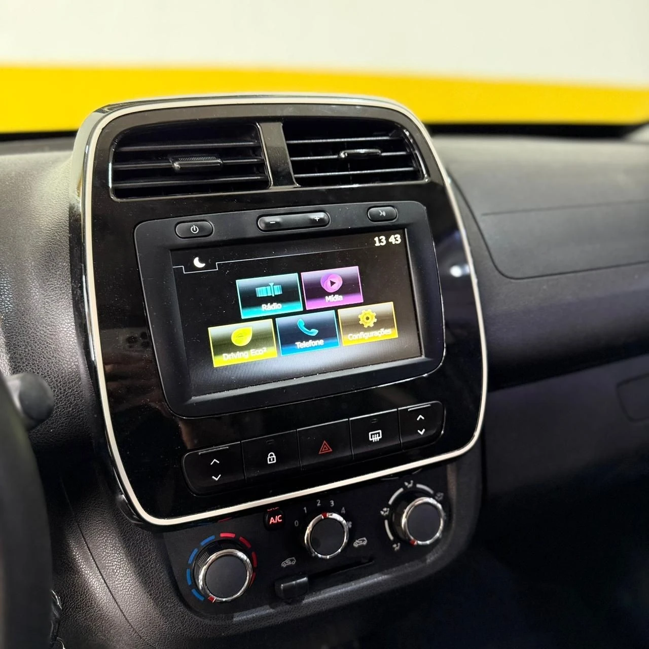 RENAULT KWID