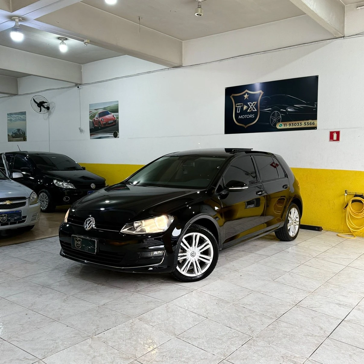 VOLKSWAGEN GOLF