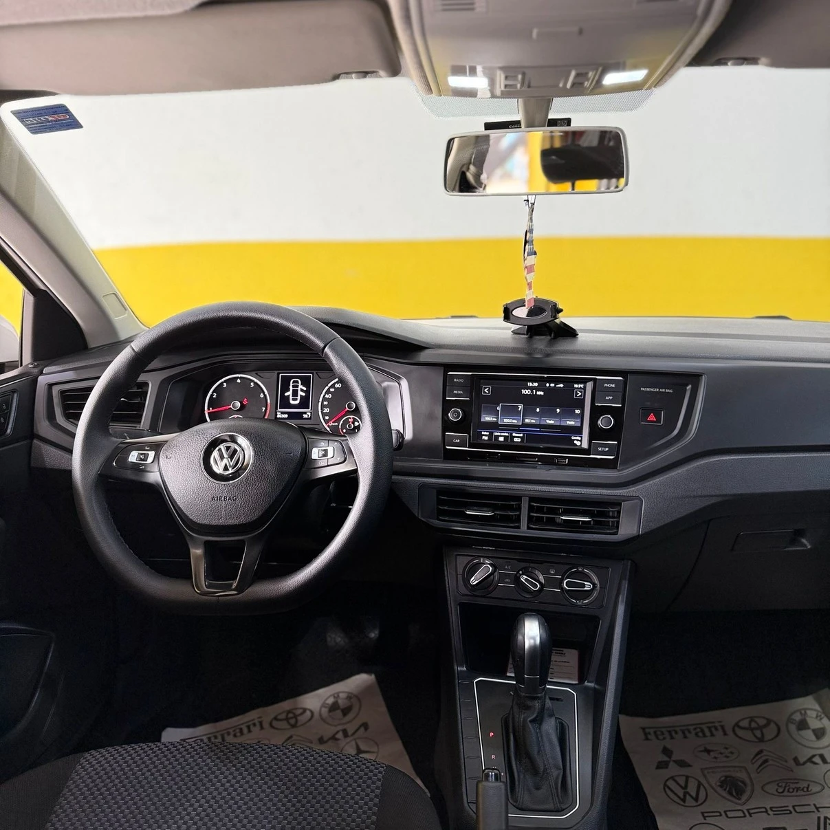 VOLKSWAGEN VIRTUS