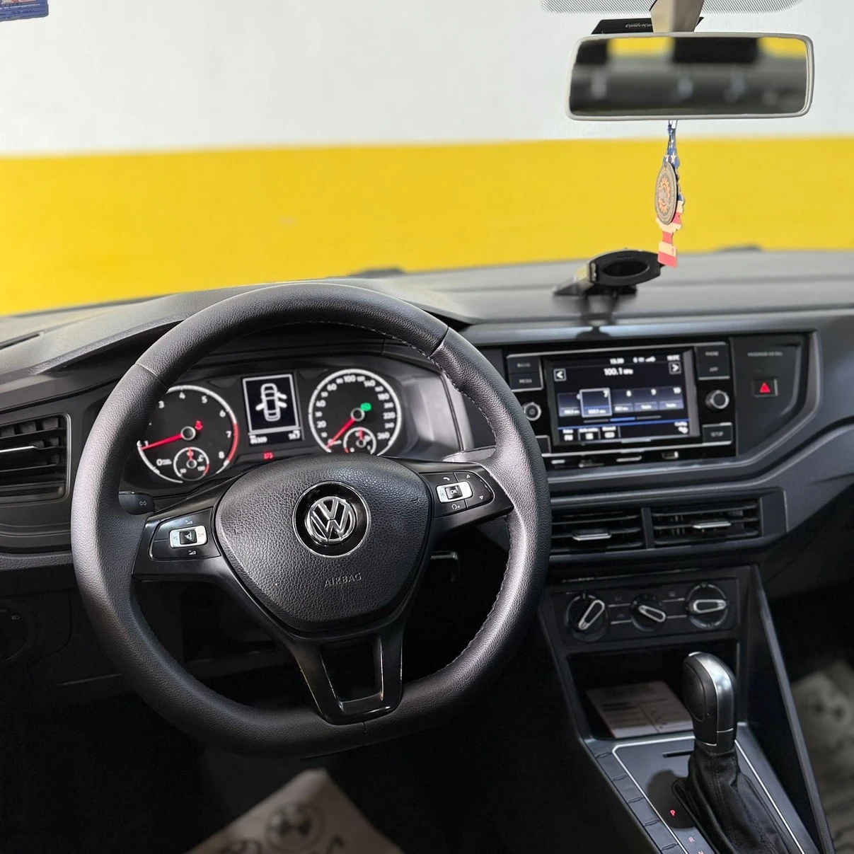 VOLKSWAGEN VIRTUS