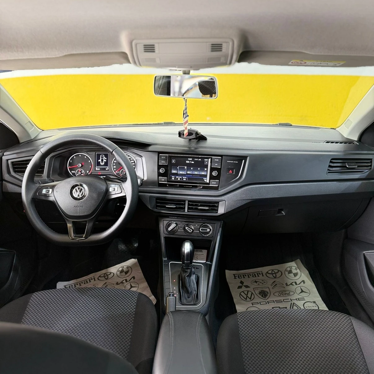 VOLKSWAGEN VIRTUS