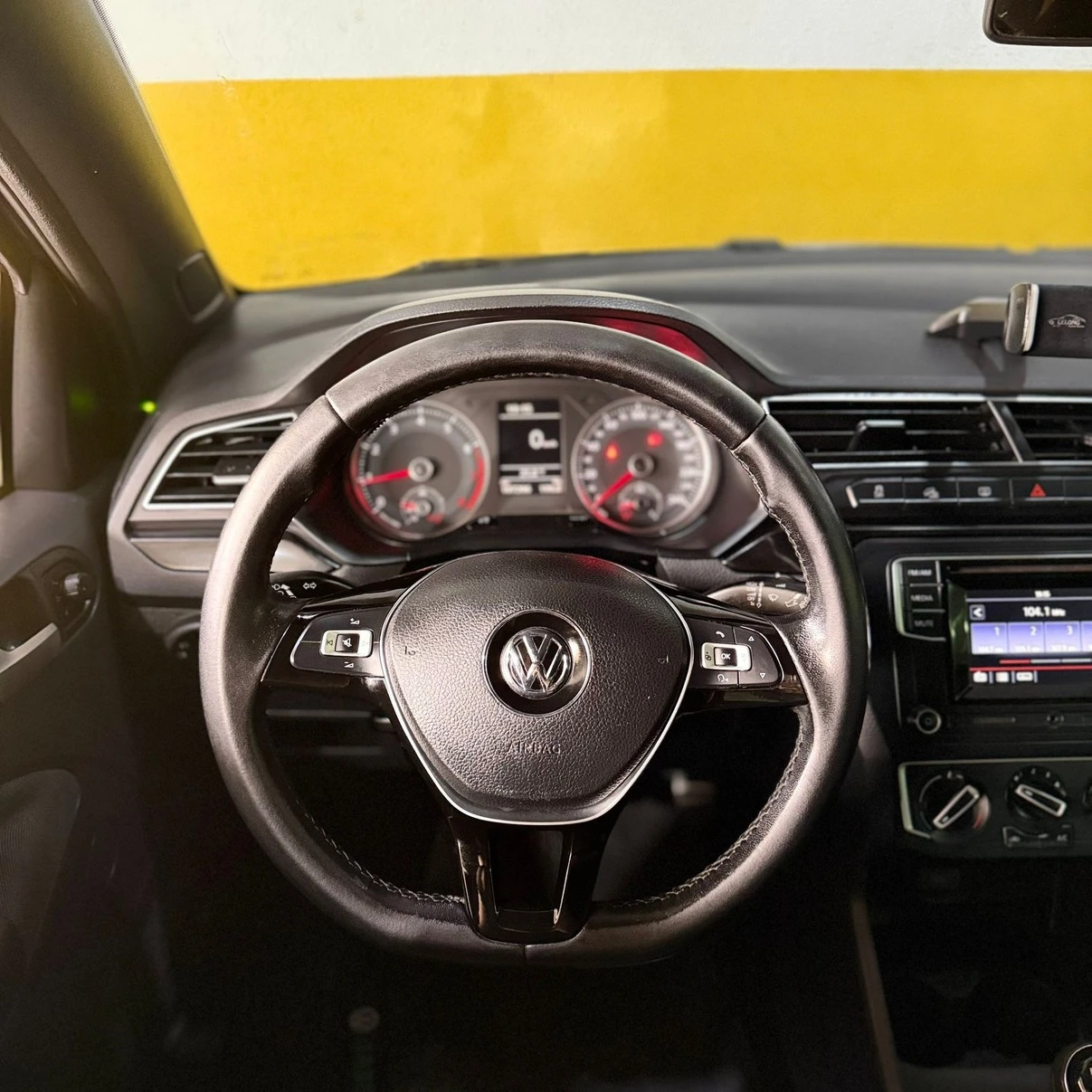 VOLKSWAGEN SAVEIRO
