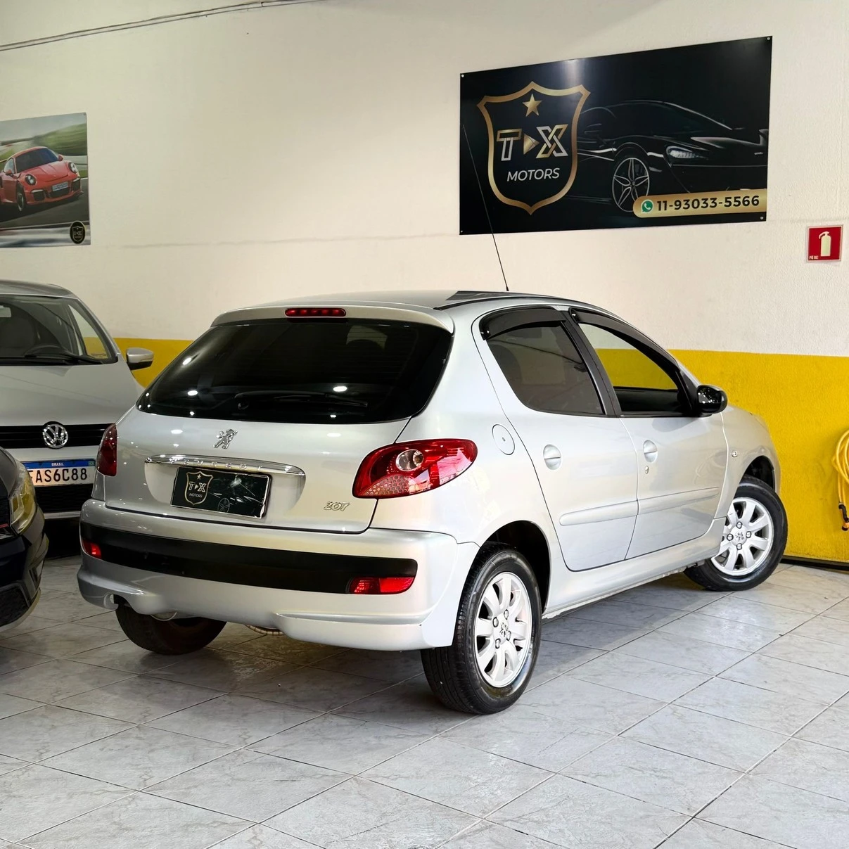 PEUGEOT 207