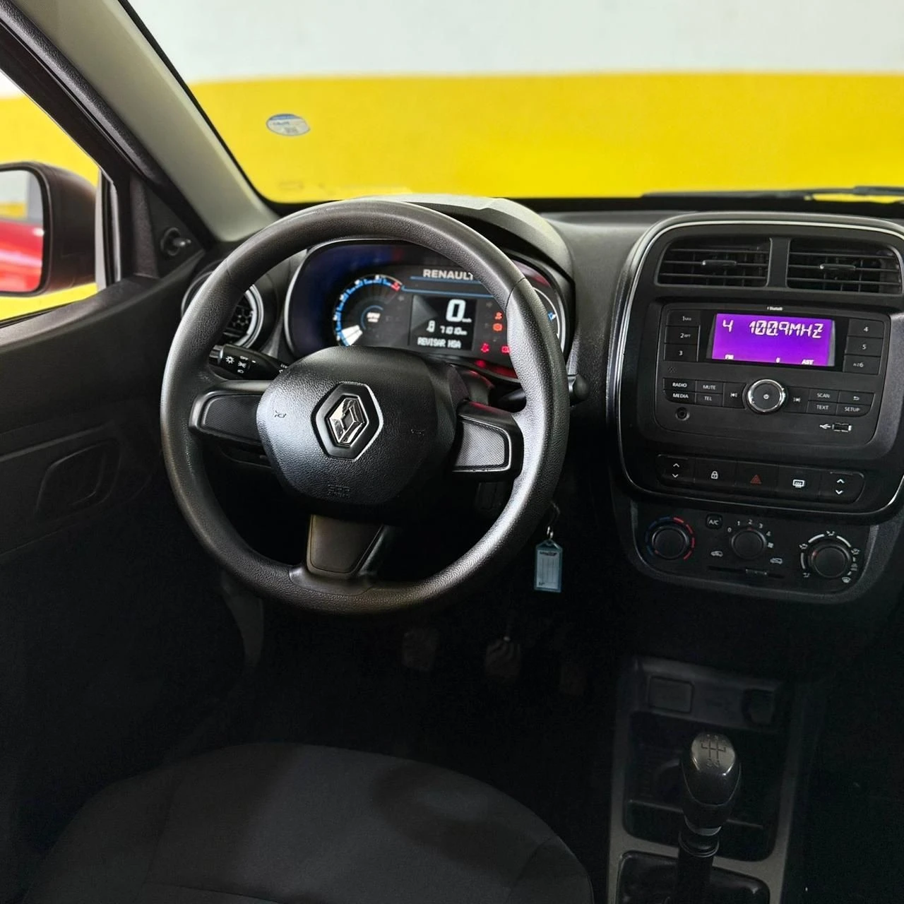 RENAULT KWID