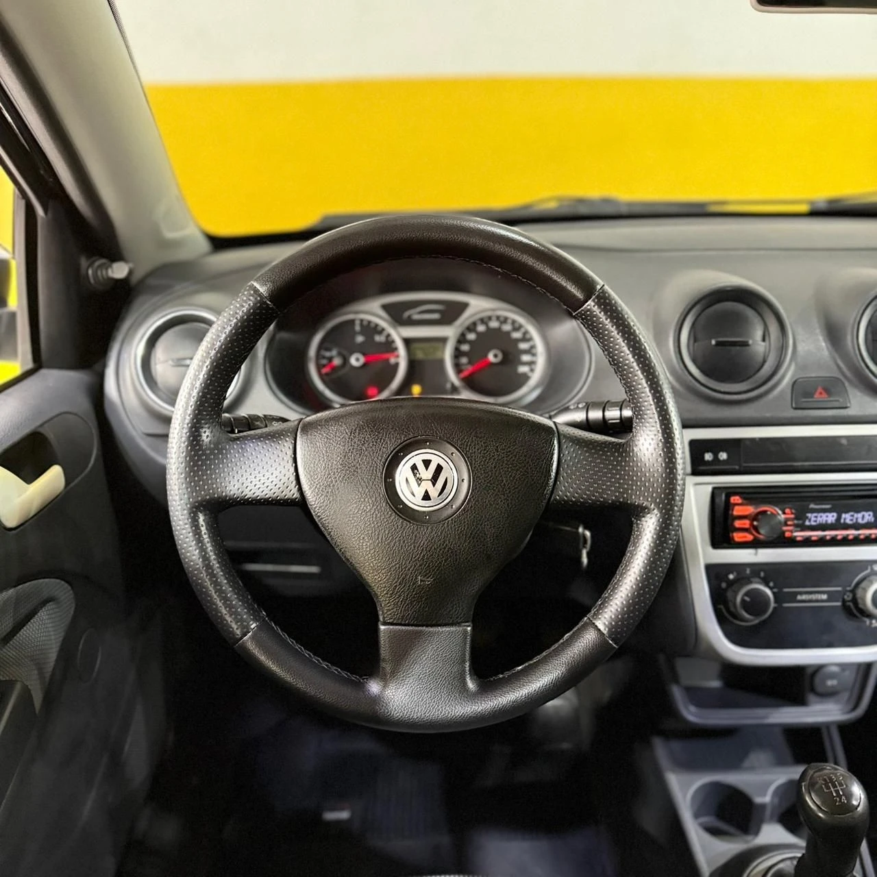 VOLKSWAGEN GOL