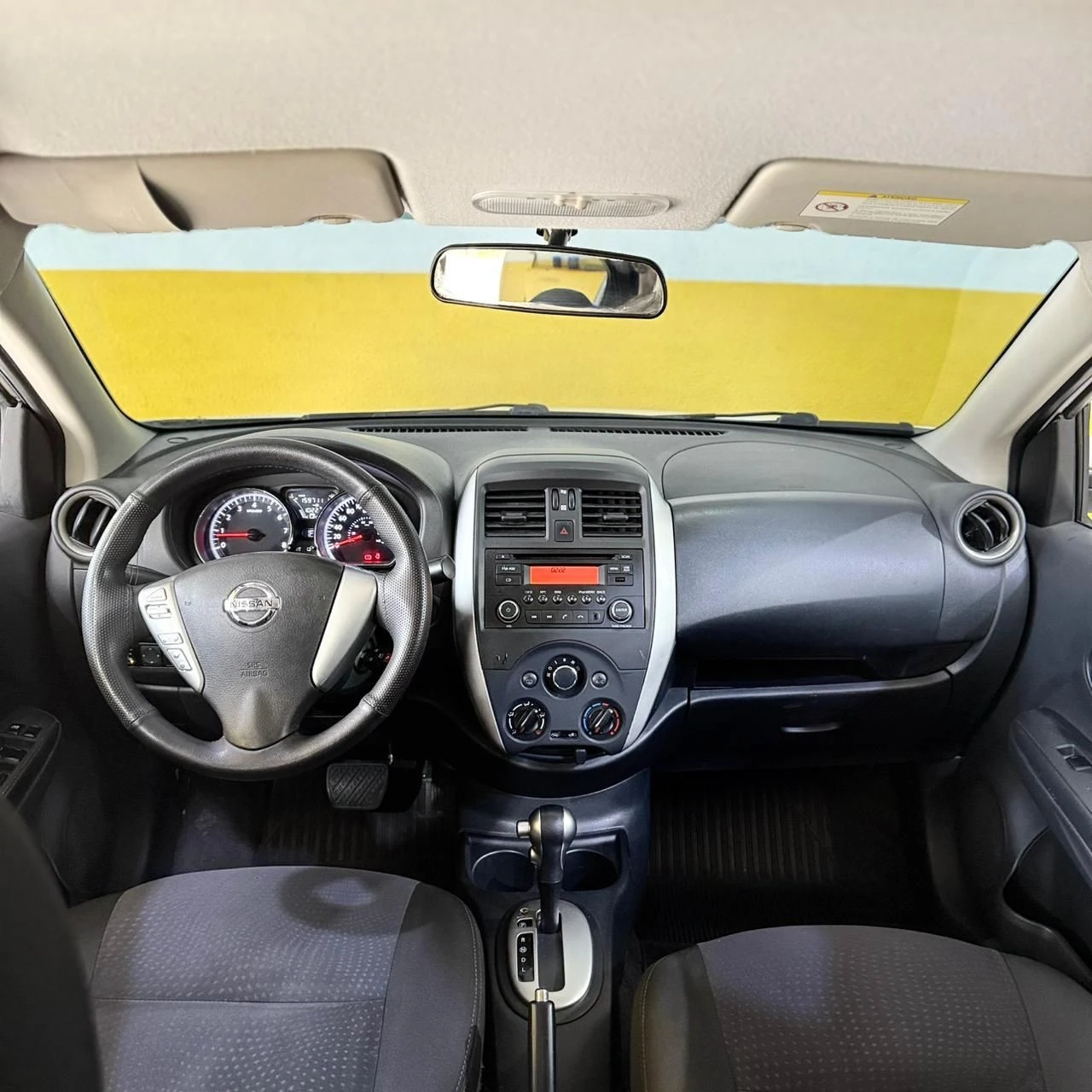 NISSAN VERSA