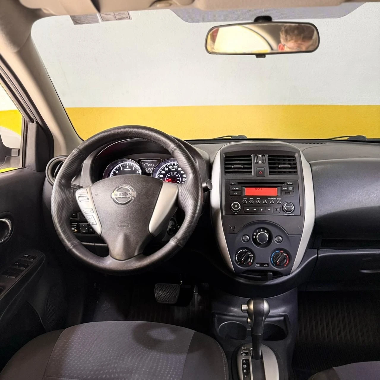 NISSAN VERSA
