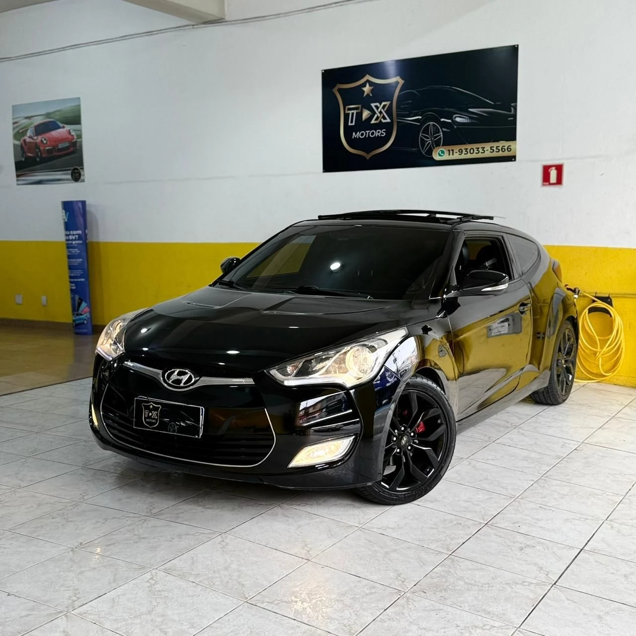 HYUNDAI VELOSTER