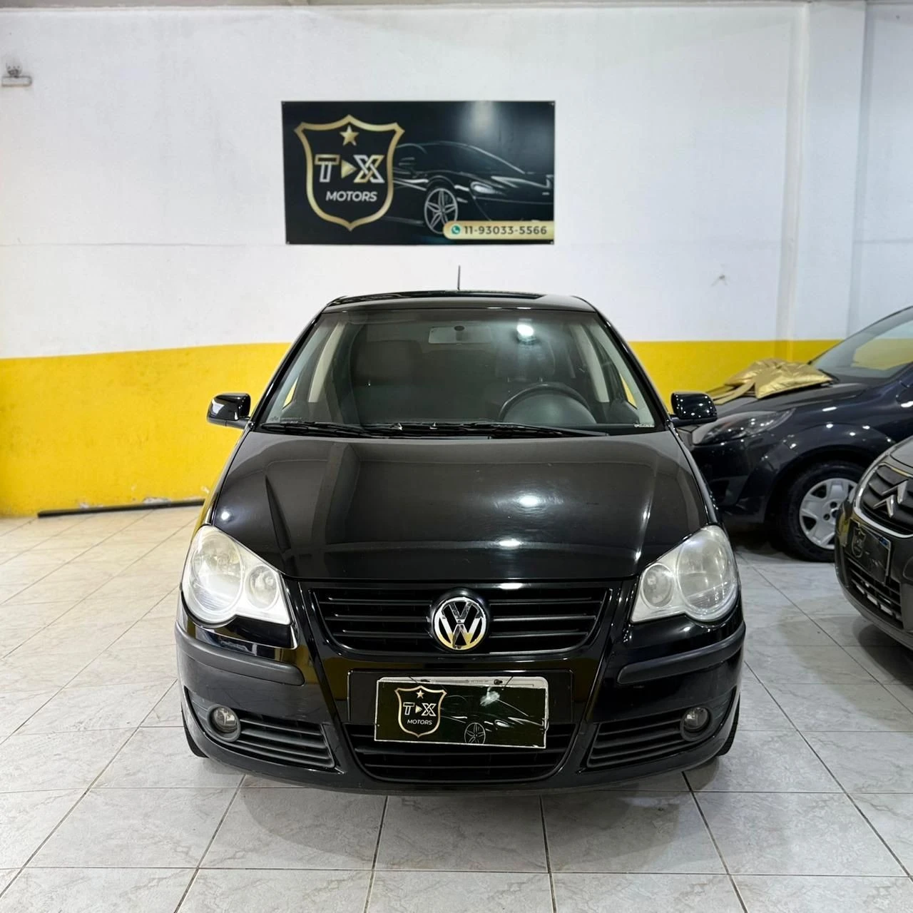 VOLKSWAGEN POLO SEDAN