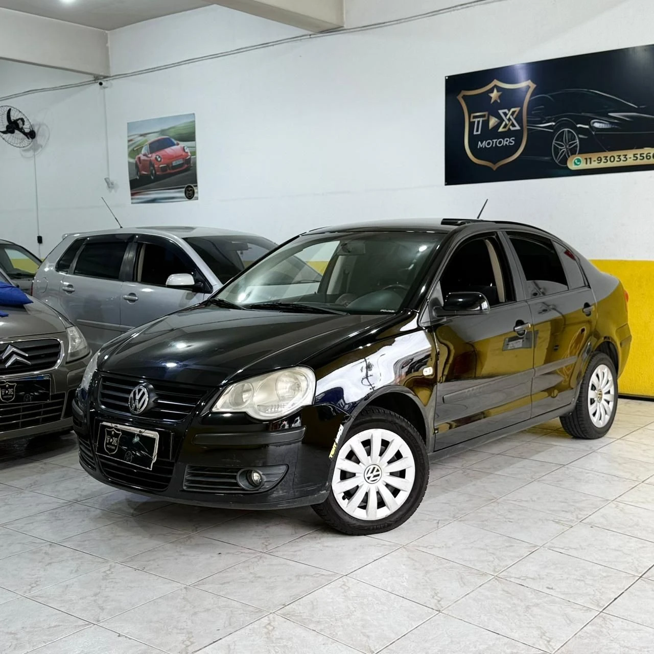 VOLKSWAGEN POLO SEDAN