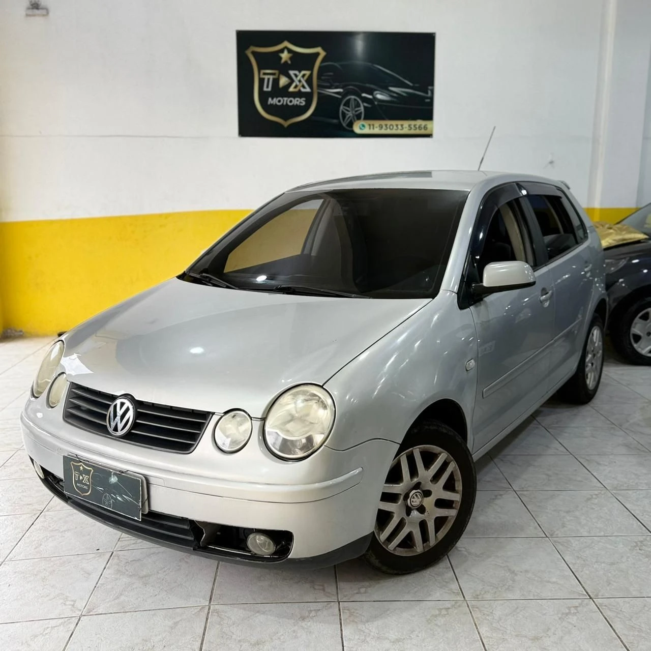 VOLKSWAGEN POLO