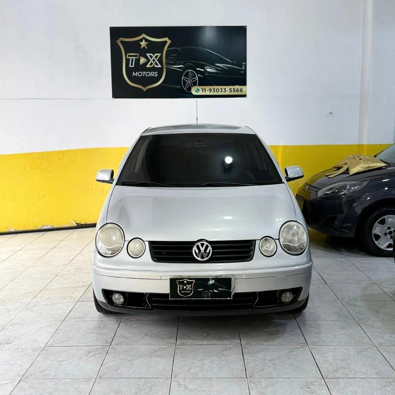 VOLKSWAGEN POLO