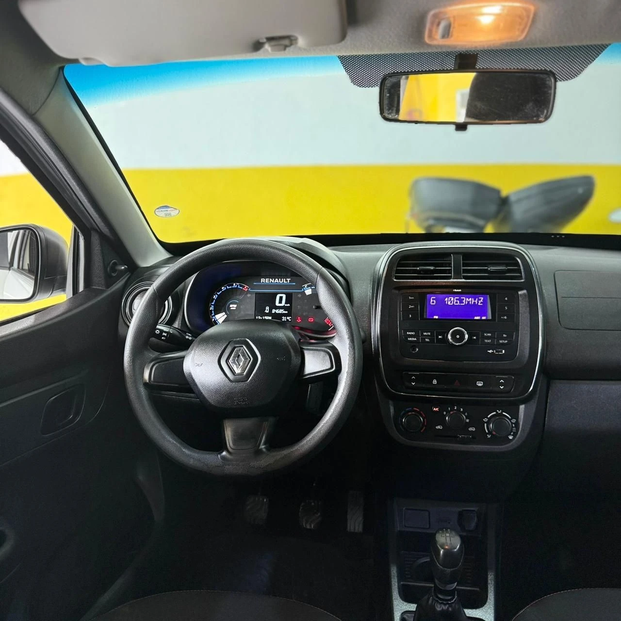 RENAULT KWID