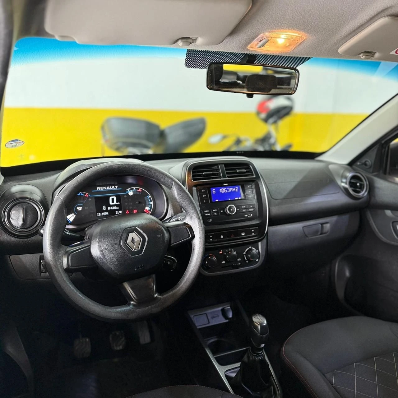 RENAULT KWID