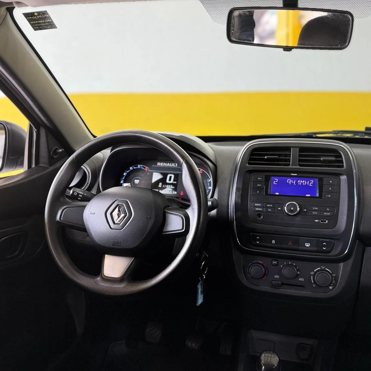 RENAULT KWID