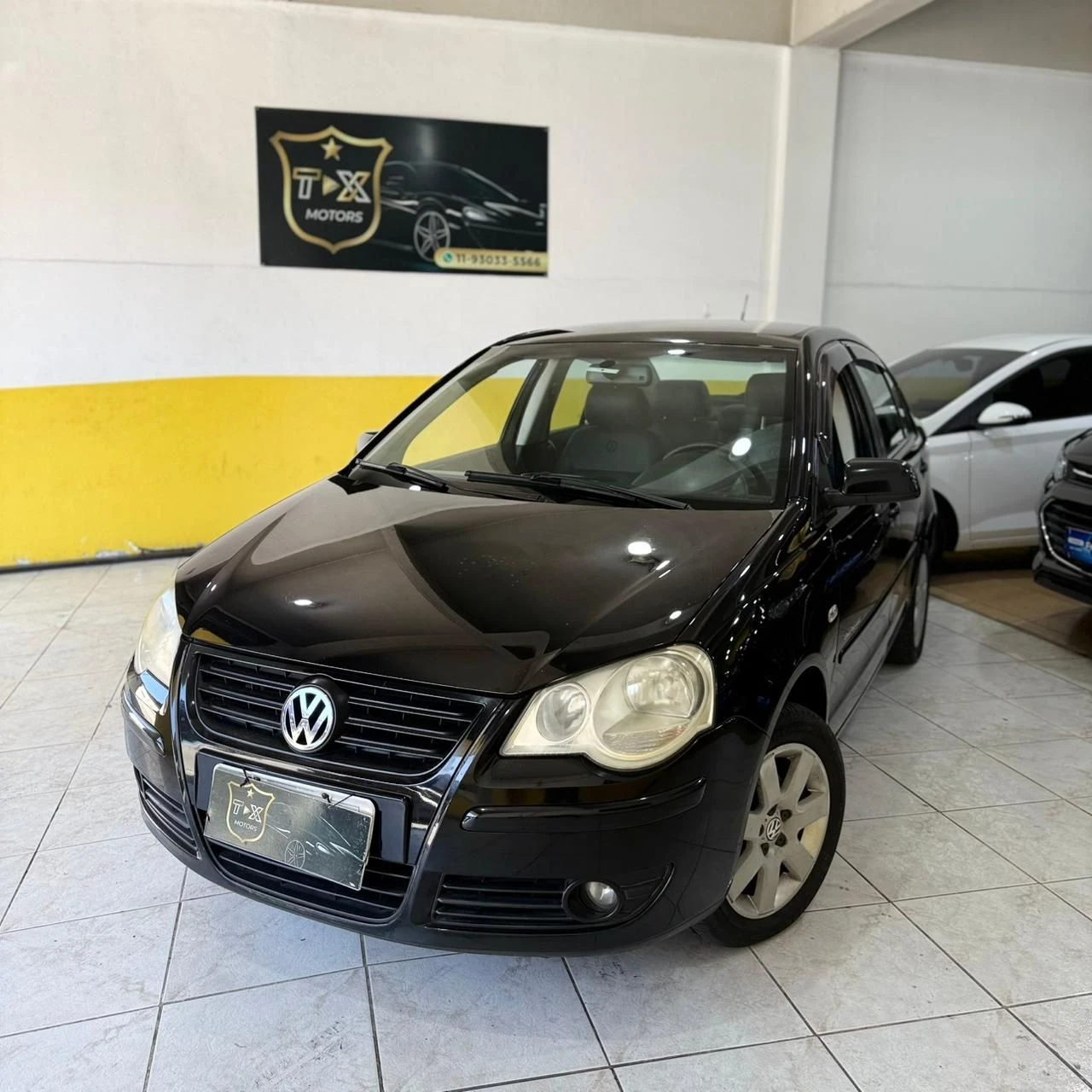 VOLKSWAGEN POLO SEDAN