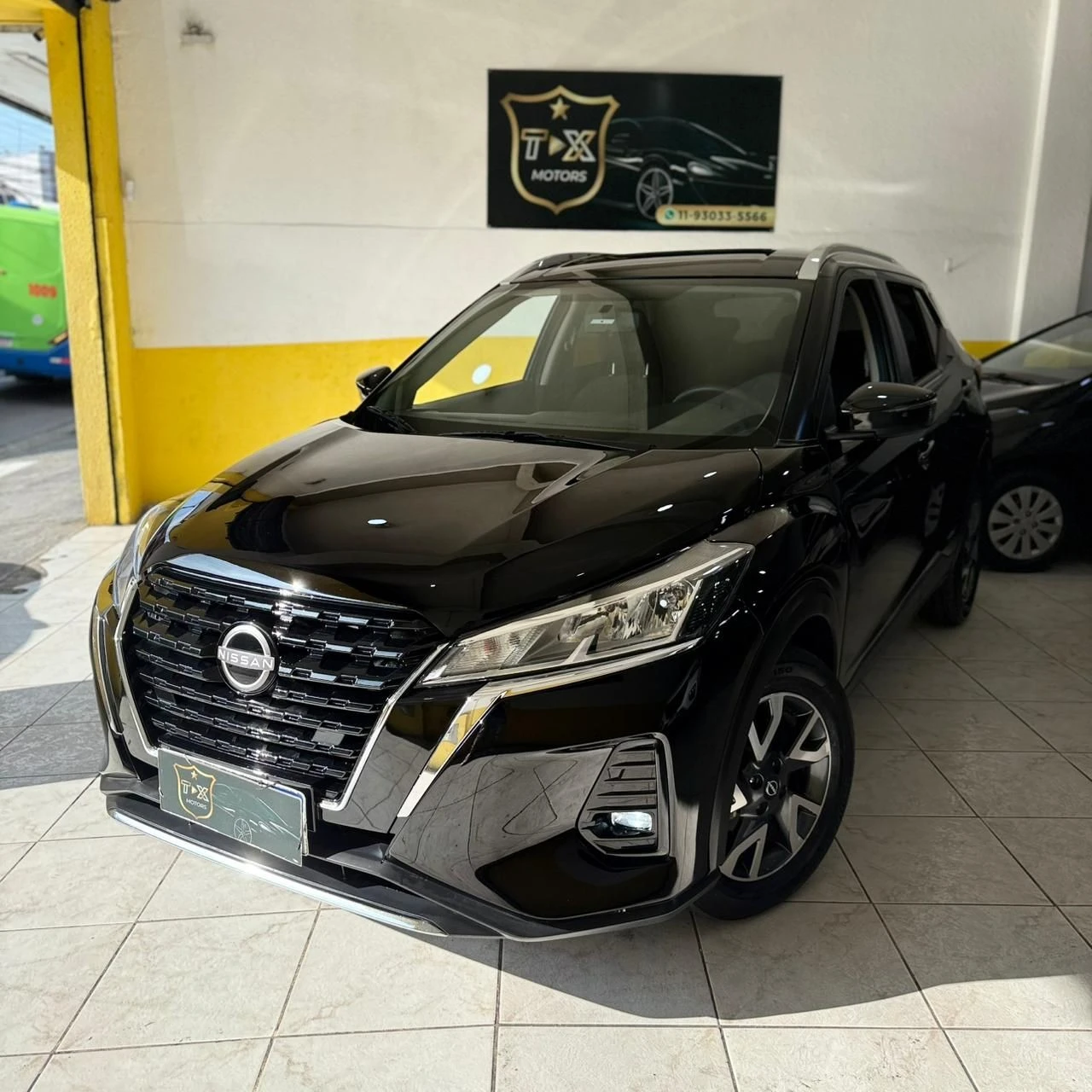 NISSAN KICKS