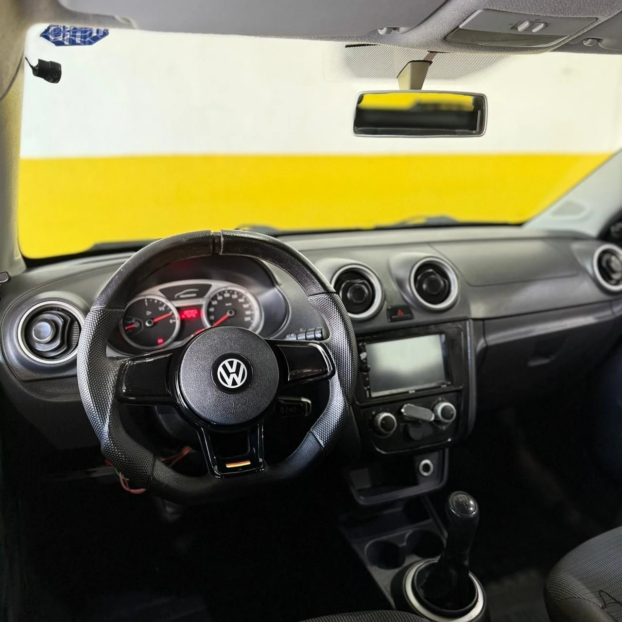 VOLKSWAGEN GOL