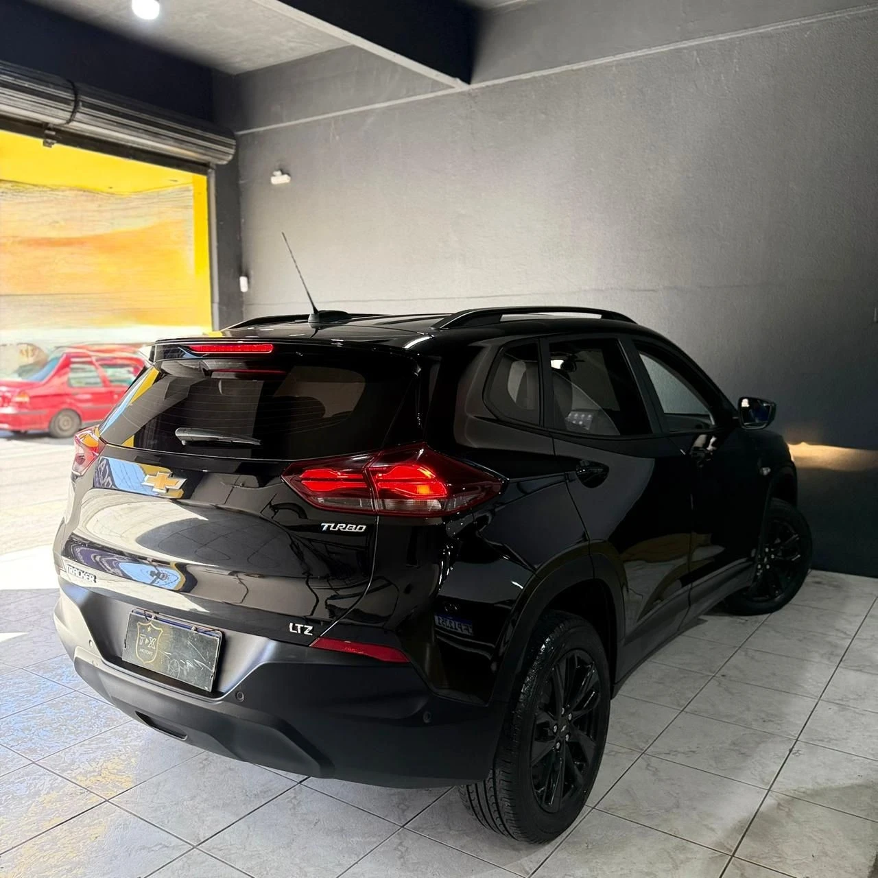 CHEVROLET TRACKER