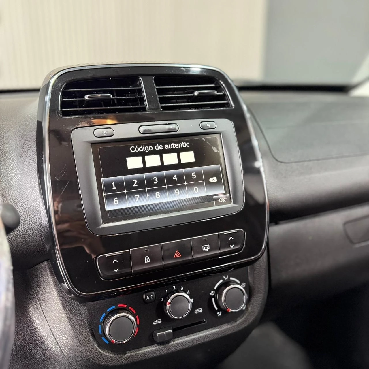 RENAULT KWID