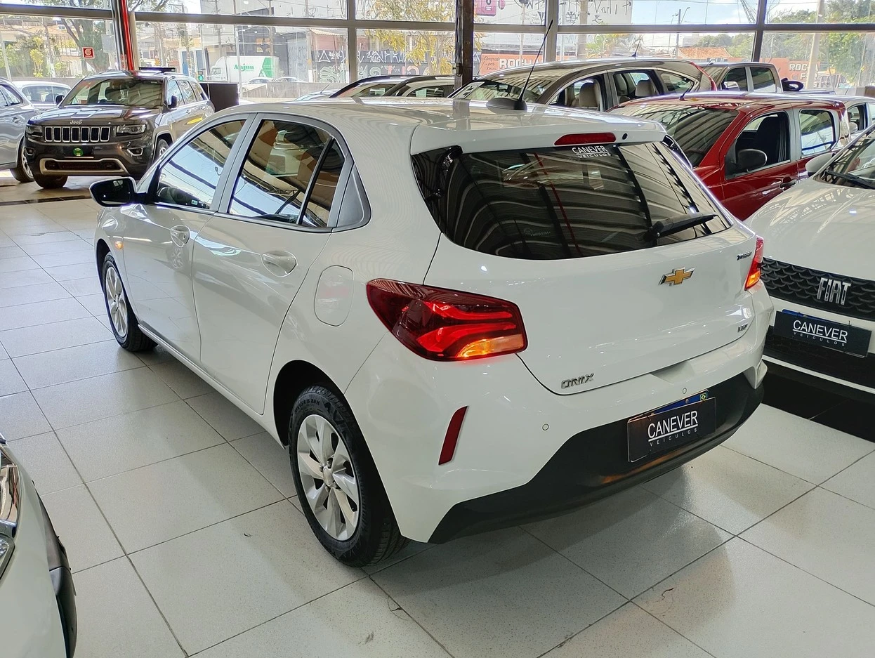 ONIX 1.0 TURBO LTZ